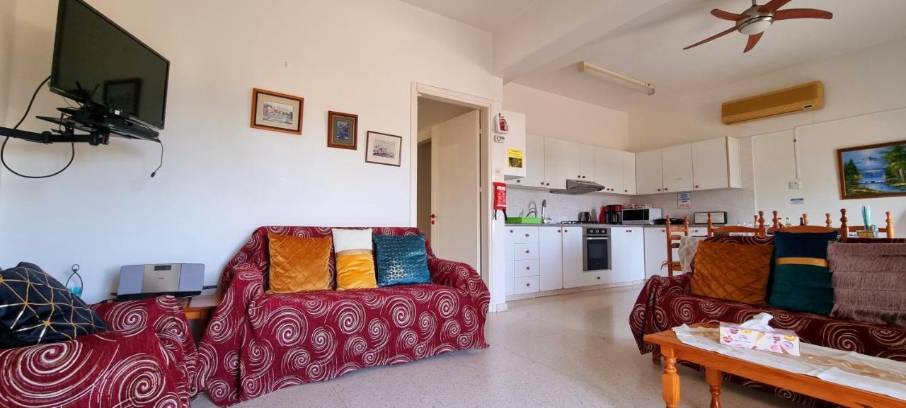 Astrofegia Apartments Near The Sea Agia Marina  Exteriér fotografie