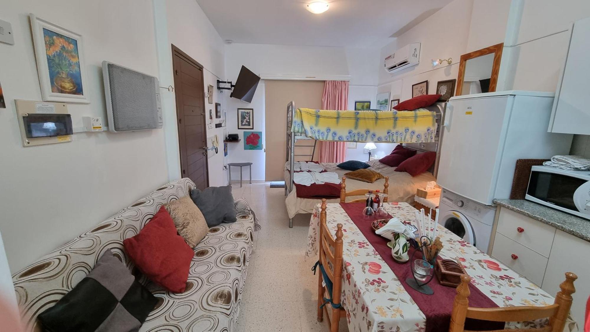 Astrofegia Apartments Near The Sea Agia Marina  Exteriér fotografie